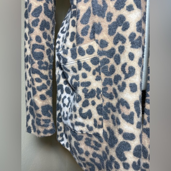 GeeGee Cardigan Leopard Print - Picture 5 of 7